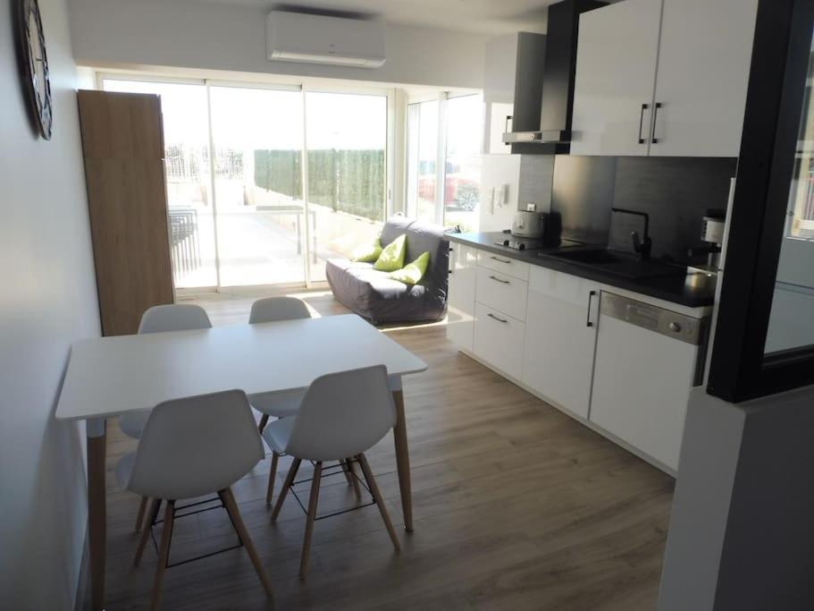 Le Petit Coin De Paradis. Apartment Valras-Plage
